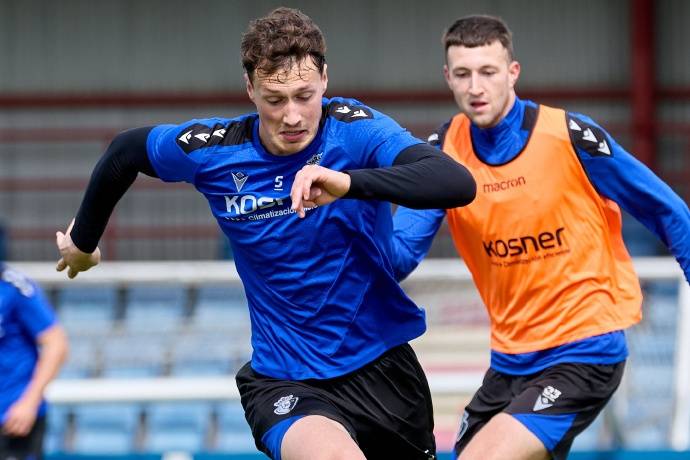 TA：奥比-马丁对回U21队感到失望，他自信能当曼联的第二前锋（TA：被调回U21令奥比-马丁失望，他坚信自己配得上曼联二号前锋席位）