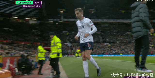 苏州队寇程：李玮锋教练要求很严格，没收了球迷送我的薯片