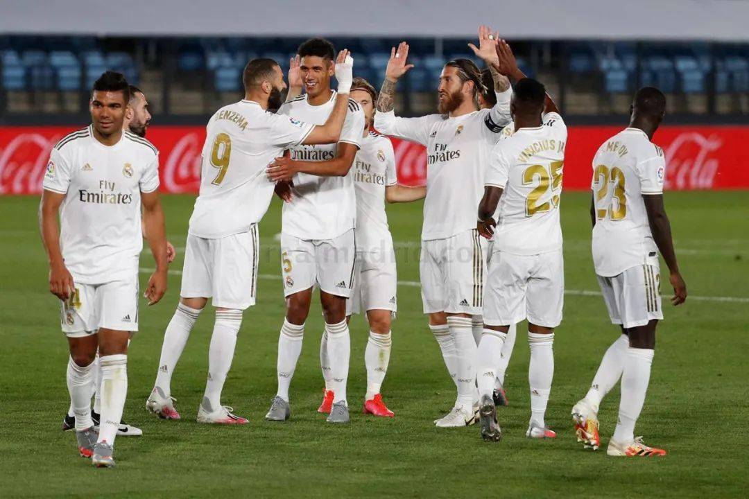 日媒：远藤航、久保建英等人在球场训练，镰田大地因疲劳单练