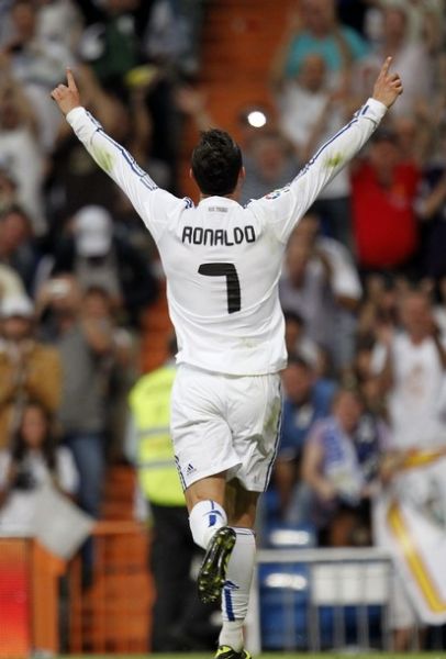 马德兴：汪士钦落选U22国足是因为此前熊猫杯染红引发舆情（马德兴称汪士钦无缘U22国足，因熊猫杯红牌引发舆论风波）