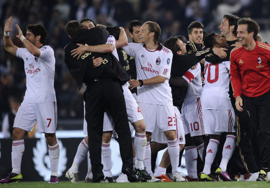 德媒：马延达在桑德兰机会寥寥，法鹰、斯图和狼堡关注（德媒：马延达在桑德兰出场有限，法鹰、斯图、狼堡有意）